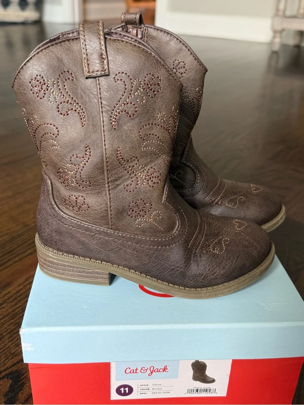 Cat & Jack Brown Cowboy boots- girls size 11 (little kids)